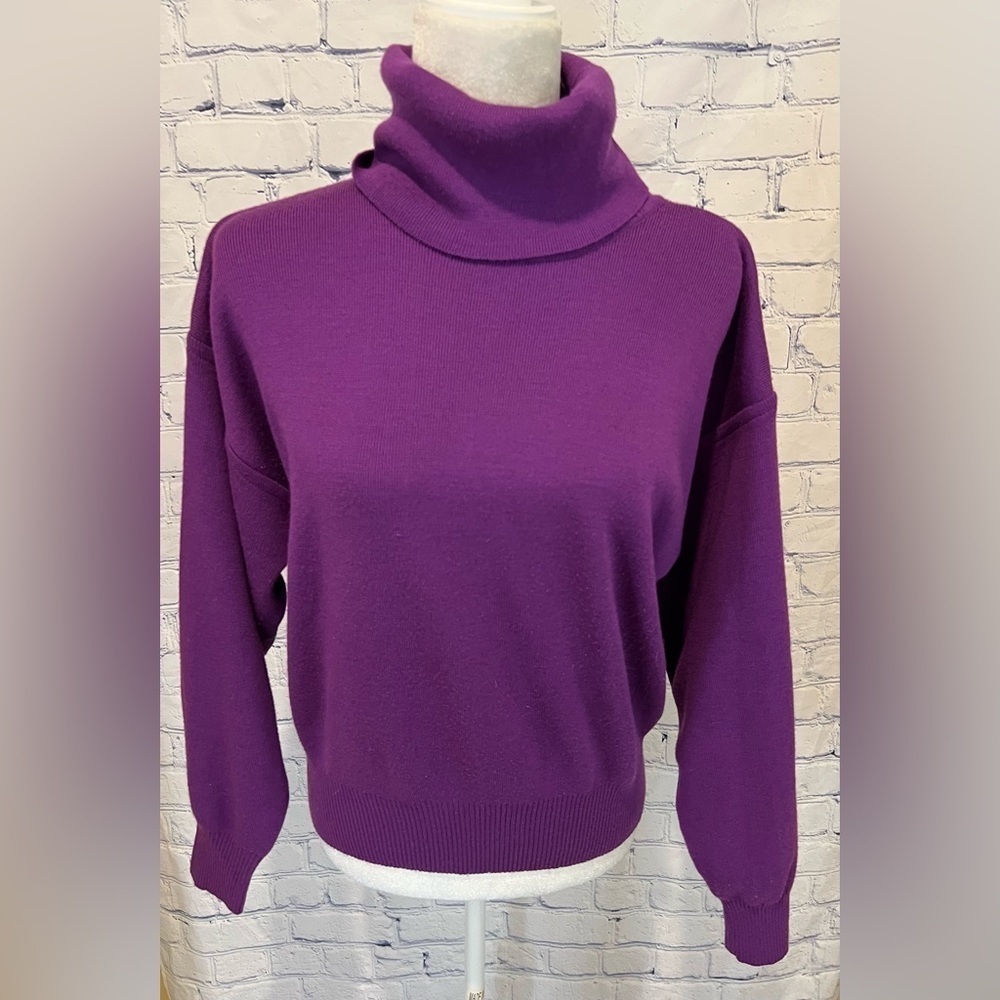 OBERMEYER Women's Vintage Ski-T Purple Wool Blend Turtleneck Sweater Size Medium